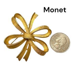 Monet VINTAGE BOW BROOCH PIN GOLD TONE MONET ANTIQUE COLLECTIBLE WEDDING JEWELRY